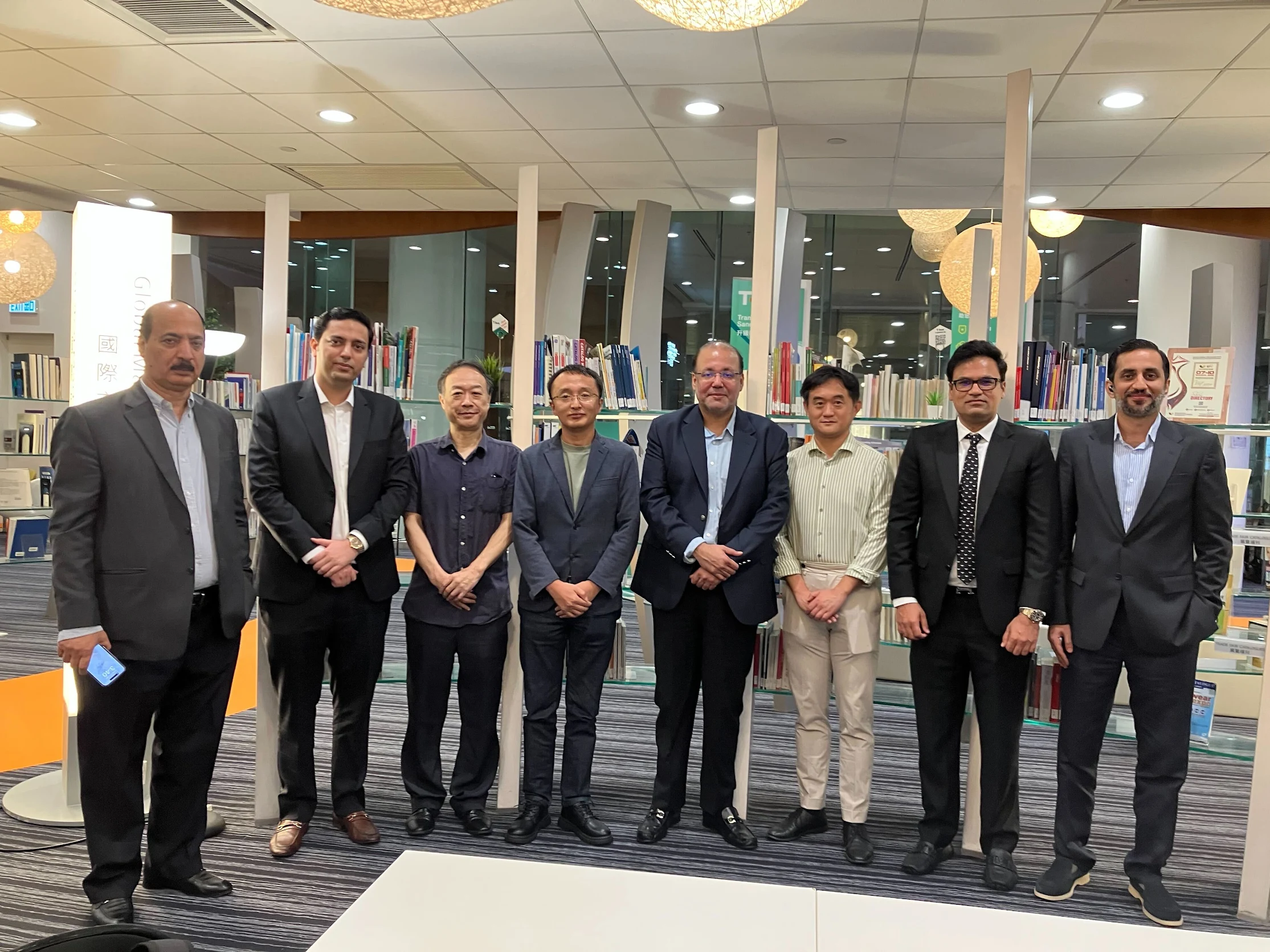 Company CEO Meets with Pakistani Delegation
